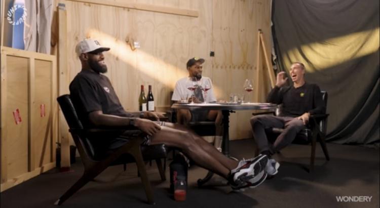 詹姆斯：我小时候看过的一些球星 后来查询后发现他们生涯并不长