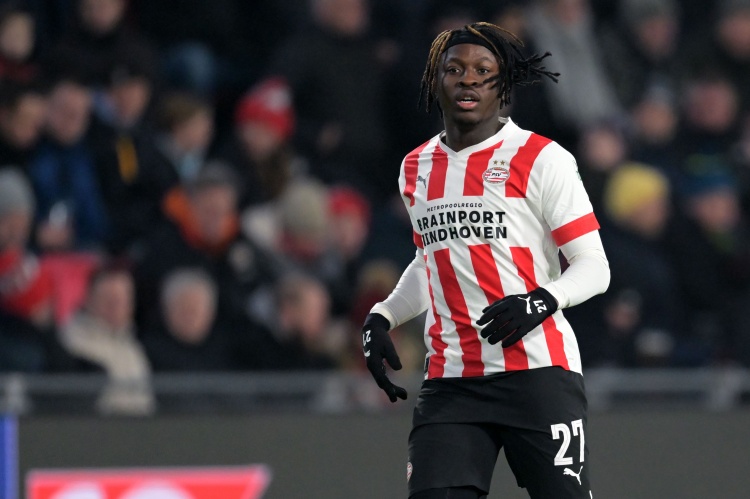 德天空：莱比锡领跑巴卡约科争夺战，药厂尚未与球员达成协议