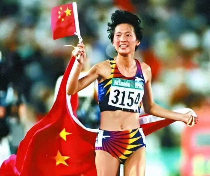 kaiyun-52岁王军霞现状曝光！退役移居美国，3个孩子3个爹，如今活成了这样|奥运会|马俊仁|黄天文|长跑|婚姻_新浪体育_新浪新闻