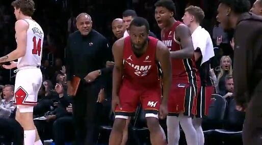 开云体育官网-辕门射戟！维金斯底角三分命中还造犯规 可惜加罚没有