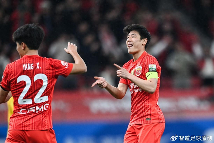 开云-武磊替补不到8分钟双响 上海海港4-1青岛西海岸 郑智执教遭两连败|青岛市|梅米舍维奇|穆斯卡特|李帅|中超_新浪体育_新浪新闻